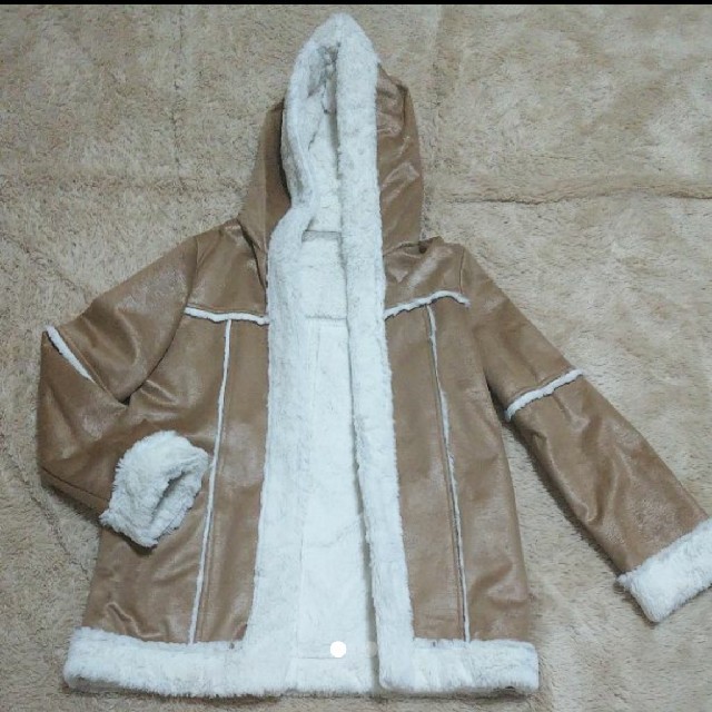 TRALALA(トゥララ)のダッフルコート キャメル トゥララ 新品 レディースのジャケット/アウター(ダッフルコート)の商品写真