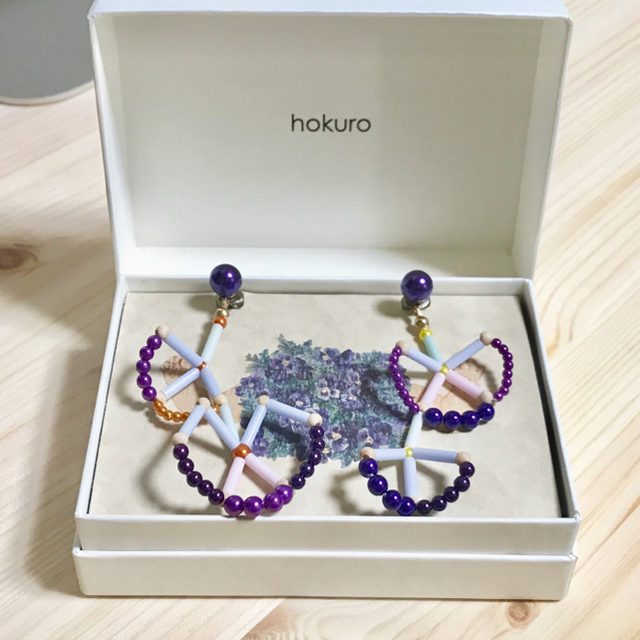 H.P.FRANCE(アッシュペーフランス)のhokuro | erosion of flower / BLUE レディースのアクセサリー(ピアス)の商品写真