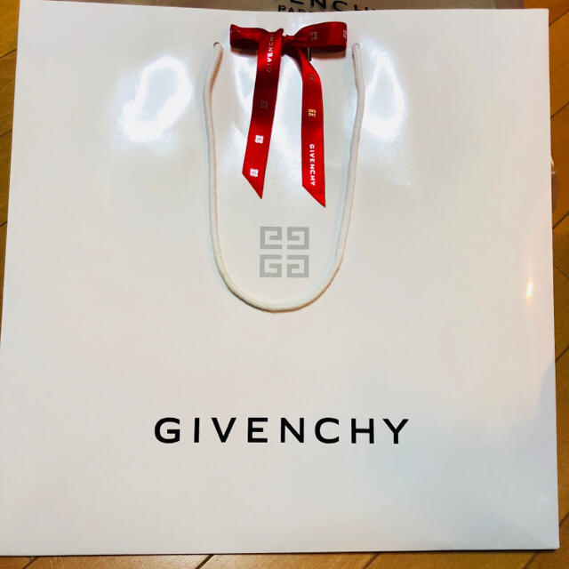 GIVENCHY(ジバンシィ)の GIVENCHY トートバック レディースのバッグ(トートバッグ)の商品写真