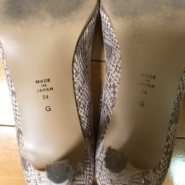 DIANA(ダイアナ)のパイソンパンプス レディースの靴/シューズ(ハイヒール/パンプス)の商品写真