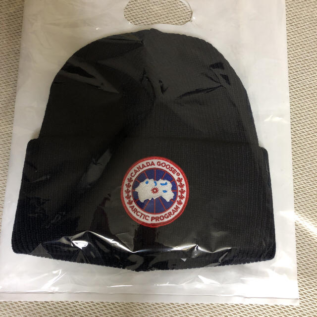 CANADA GOOSE(カナダグース)のcanada goose ニット帽 メンズの帽子(ニット帽/ビーニー)の商品写真