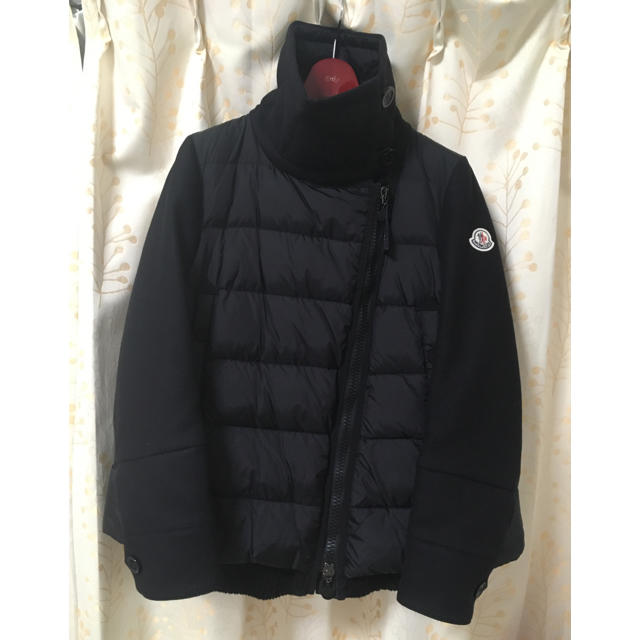 MONCLER(モンクレール)の【ryo様 専用】 レディースのジャケット/アウター(ダウンジャケット)の商品写真