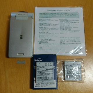 シャープ(SHARP)のDoCoMo FOMA SH901is ホワイトアイス(携帯電話本体)