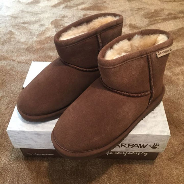 ☆新品bearpaw ベアパウ COCOA ムートンブーツ  ２３㌢☆