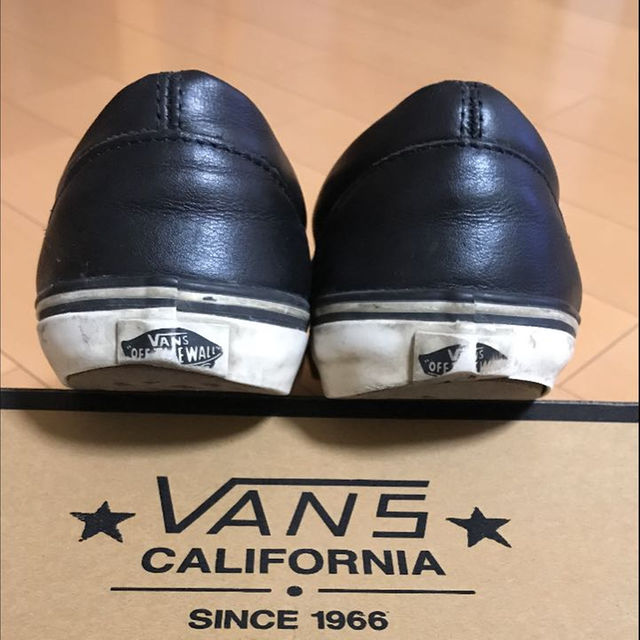 VANS(ヴァンズ)のレザースリッポン【バンズカルフォルニア激レア】値下げ！ メンズの靴/シューズ(スニーカー)の商品写真