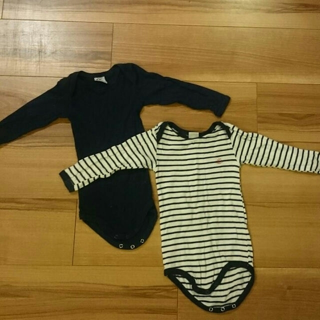 PETIT BATEAU(プチバトー)の《くらら様専用》《プチバトー》長袖ボディ2枚組 キッズ/ベビー/マタニティのベビー服(~85cm)(パジャマ)の商品写真