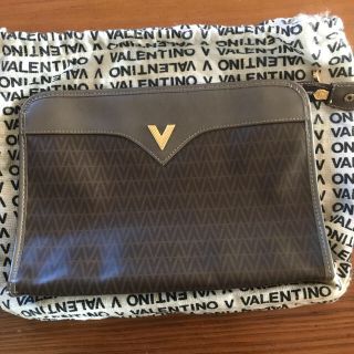 ヴァレンティノ(VALENTINO)のほぼ新品 バレンチノ セカンドバック(セカンドバッグ/クラッチバッグ)