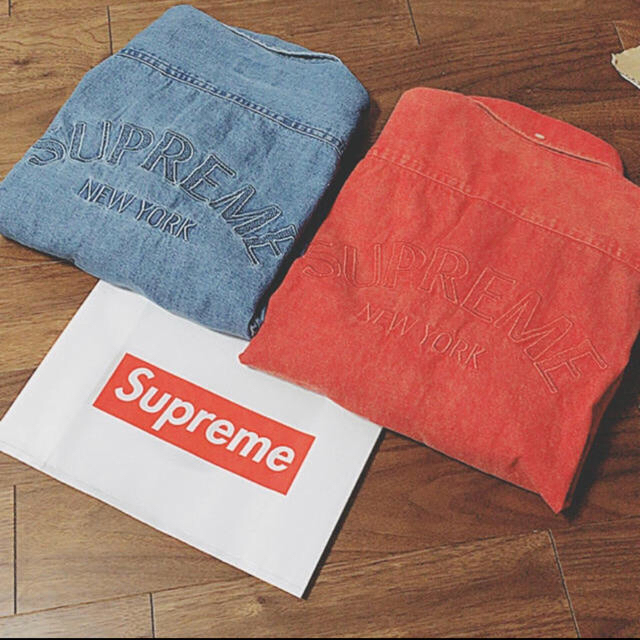 Supreme(シュプリーム)の今週まで最終値下げ　supreme denim shilt メンズのジャケット/アウター(Gジャン/デニムジャケット)の商品写真