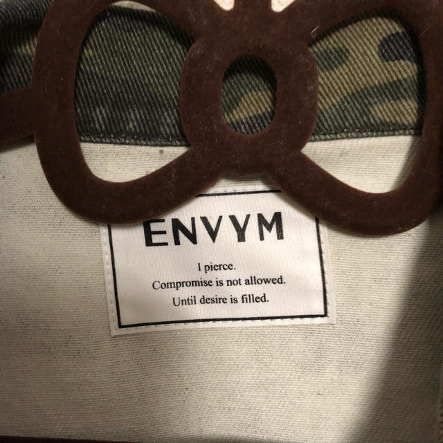 ENVYM(アンビー)のENVYMみちょぱコラボ✨カモフラJK レディースのジャケット/アウター(Gジャン/デニムジャケット)の商品写真