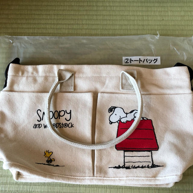 SNOOPY(スヌーピー)のスヌーピー トートバッグ(スヌーピーくじ) レディースのバッグ(トートバッグ)の商品写真