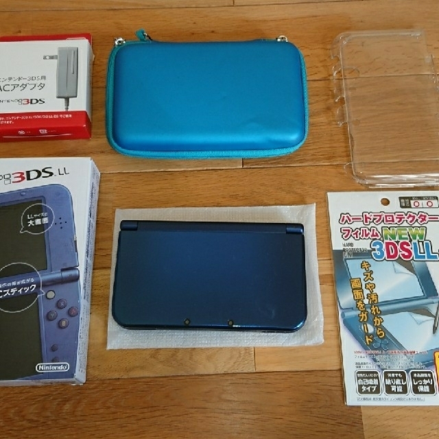 ニンテンドー3DS(ニンテンドー3DS)のnew NINTENDO 3DSLL メタリックブルー  付属品セット エンタメ/ホビーのゲームソフト/ゲーム機本体(携帯用ゲーム機本体)の商品写真