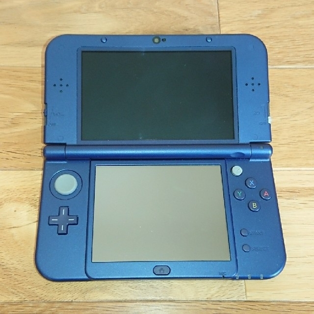 ニンテンドー3DS(ニンテンドー3DS)のnew NINTENDO 3DSLL メタリックブルー  付属品セット エンタメ/ホビーのゲームソフト/ゲーム機本体(携帯用ゲーム機本体)の商品写真