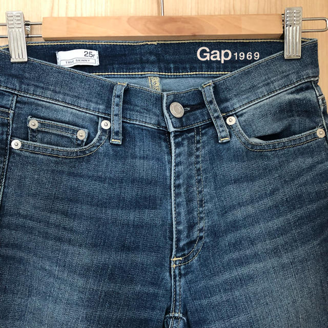 GAP(ギャップ)のGAP スキニーデニム 25 レディースのパンツ(デニム/ジーンズ)の商品写真