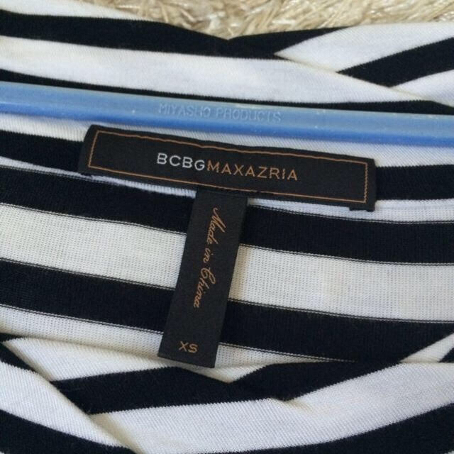 BCBGMAXAZRIA(ビーシービージーマックスアズリア)のBCBG MAXAZRIA ワンピース レディースのワンピース(ひざ丈ワンピース)の商品写真