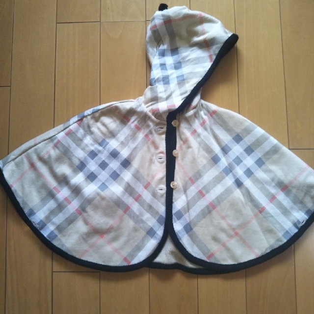 BURBERRY(バーバリー)のBURBERRY　ポンチョ☆新品☆未使用 キッズ/ベビー/マタニティのキッズ服女の子用(90cm~)(ジャケット/上着)の商品写真