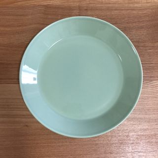 イッタラ(iittala)のティーマ  21cmプレート セラドングリーン(食器)