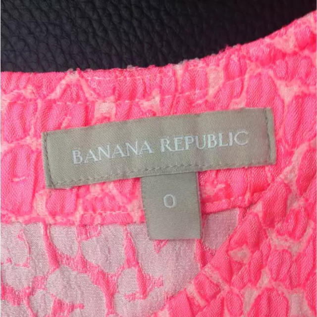 Banana Republic(バナナリパブリック)のバナナパブリック ノースリーブ レディースのトップス(シャツ/ブラウス(半袖/袖なし))の商品写真