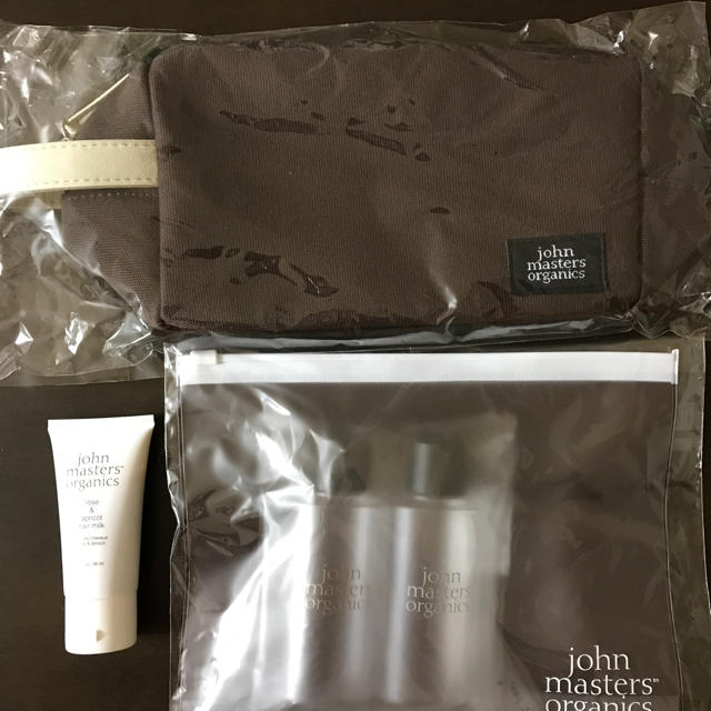 John Masters Organics(ジョンマスターオーガニック)のジョンマスターオーガニック トラベルポーチ&セット レディースのファッション小物(ポーチ)の商品写真