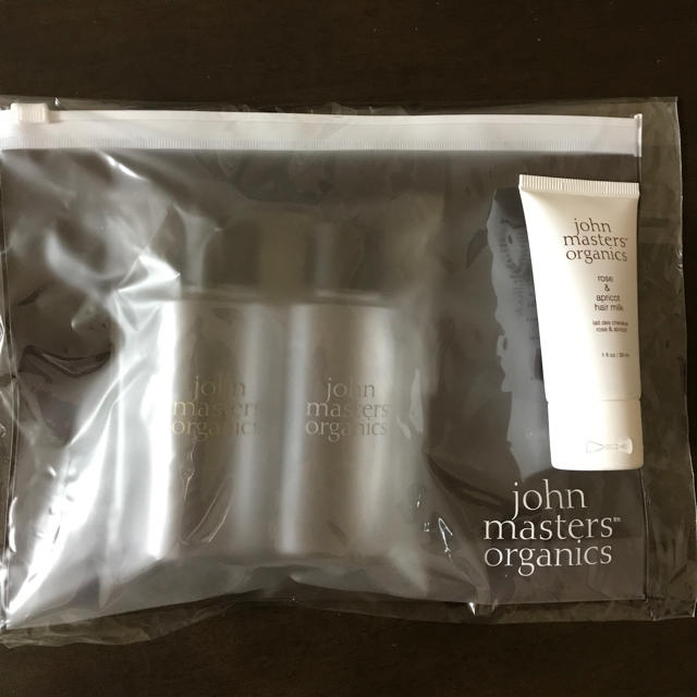 John Masters Organics(ジョンマスターオーガニック)のジョンマスターオーガニック トラベルポーチ&セット レディースのファッション小物(ポーチ)の商品写真