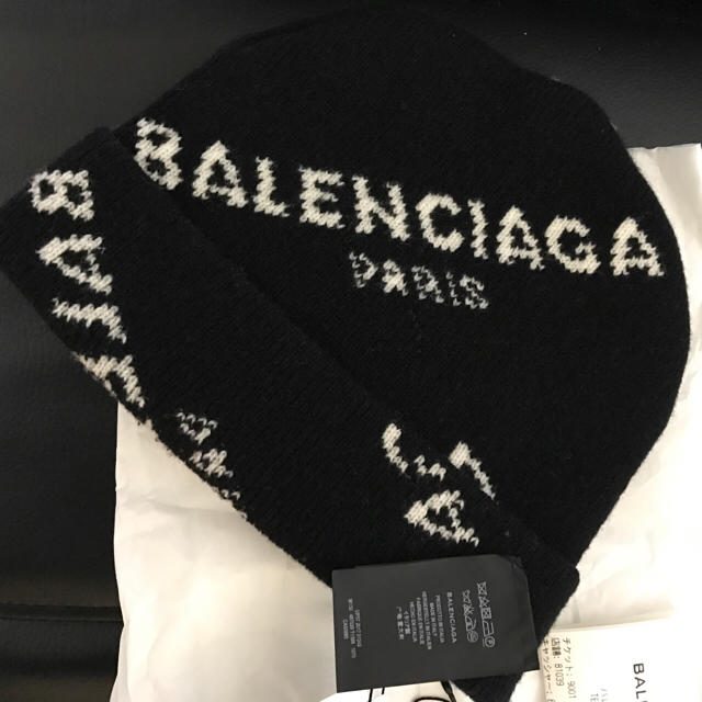 Balenciaga(バレンシアガ)のBALENCIAGA バレンシアガ ロゴニットキャップ ニット帽 レディースの帽子(ニット帽/ビーニー)の商品写真