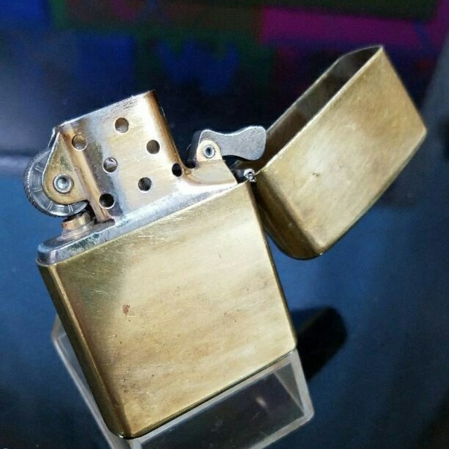 ZIPPO(ジッポー)の厳選中古❤97J'Zippoソリッドブラス❤HardRockCafe❤送料無料❤ メンズのファッション小物(タバコグッズ)の商品写真