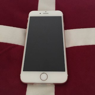 アップル(Apple)のiPhone6s  64GB SIMフリー(携帯電話本体)