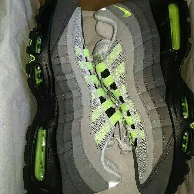 在庫正規品 NIKE - NIKE airmax95 og voltの通販 by 冷えピタ's shop|ナイキならラクマ お得最安値