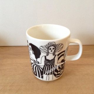 マリメッコ(marimekko)のマグカップ　キアズマ(グラス/カップ)