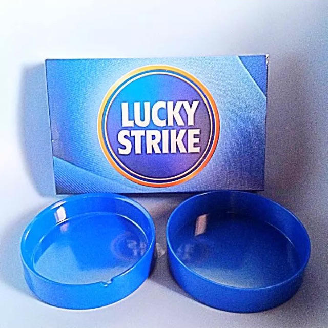 新品非売品】LUCKY STRIKE＊ラッキーストライク・オリジナル蓋付き灰皿の通販 by アチャモ's shop｜ラクマ