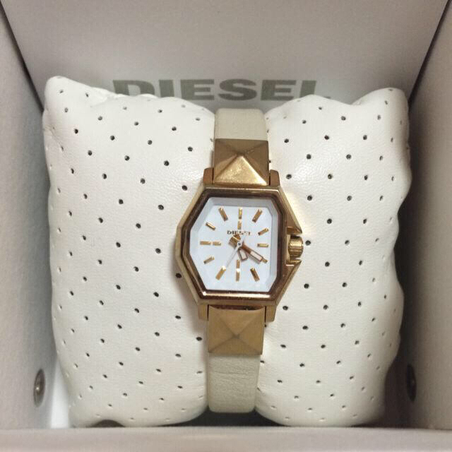 DIESEL(ディーゼル)のDIESEL 腕時計  レディースのファッション小物(腕時計)の商品写真