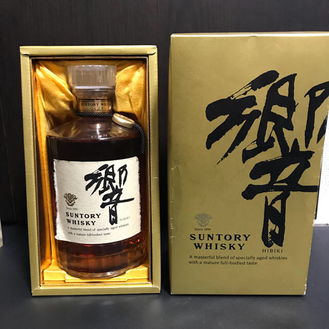 響 17年表記前 ゴールドラベル 700ml 箱付き