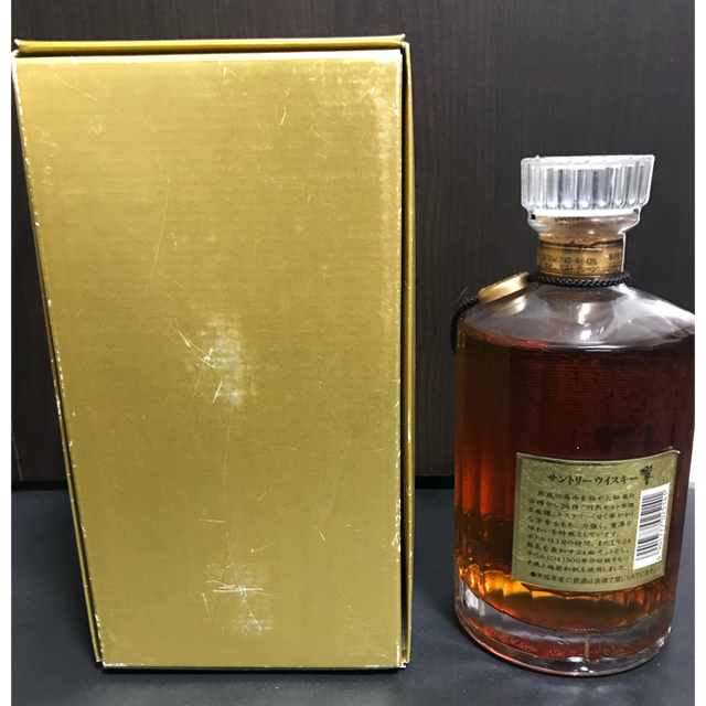 サントリー(サントリー)の響 17年表記前 ゴールドラベル 700ml 箱付き 食品/飲料/酒の酒(ウイスキー)の商品写真