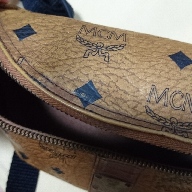 MCM(エムシーエム)のMCMウエストポーチ レディースのバッグ(ボディバッグ/ウエストポーチ)の商品写真