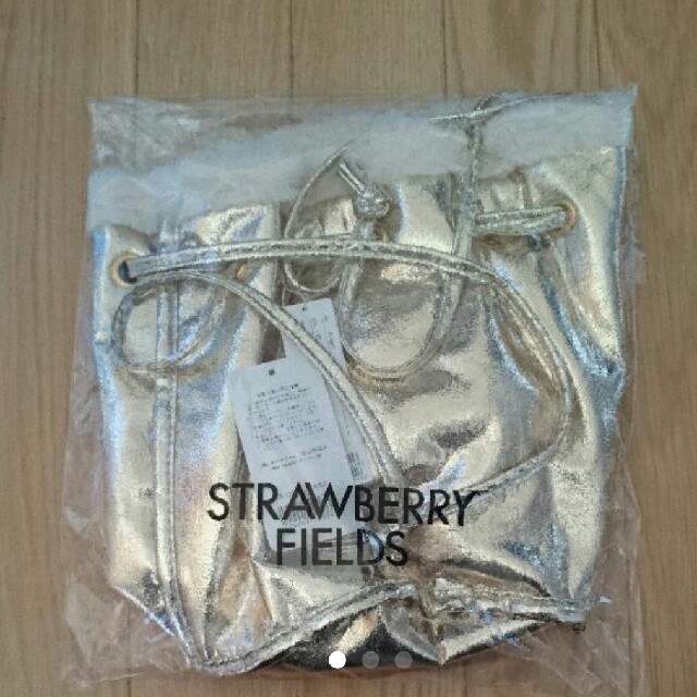 STRAWBERRY-FIELDS(ストロベリーフィールズ)の新品 タグつき ストロベリーフィールズ 特価 バッグ ゴールド  福袋の一部 レディースのバッグ(その他)の商品写真