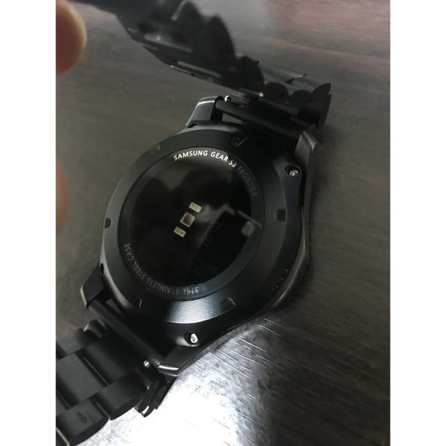 SAMSUNG(サムスン)のSamsung Gear S3 frontier 美品 オマケ付き スマホ/家電/カメラのスマホアクセサリー(その他)の商品写真