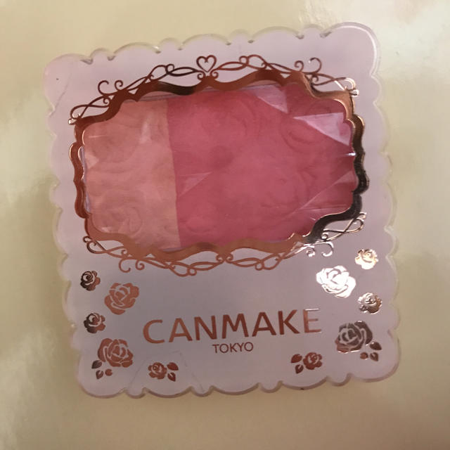 CANMAKE(キャンメイク)のキャンメイク マット & クリスタルチークス 01 コスメ/美容のベースメイク/化粧品(チーク)の商品写真