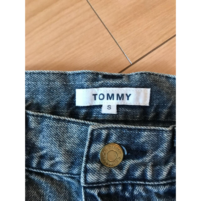 TOMMY(トミー)のデニムショートパンツ TOMMY 美品 x-girl  GYDA moussy レディースのパンツ(ショートパンツ)の商品写真