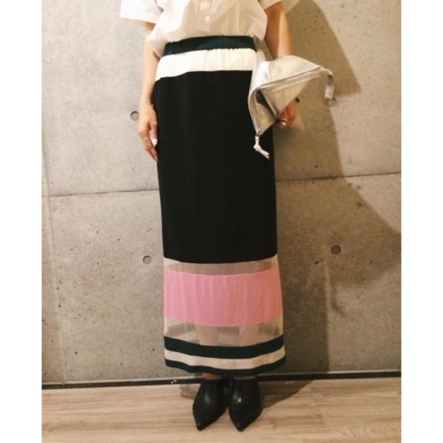 Ameri VINTAGE(アメリヴィンテージ)のMULTI COLOR BORDER SKIRT レディースのスカート(ロングスカート)の商品写真