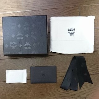MCM - 新品未使用 MCM ２つ折り レザー 財布 札入れの通販 by yoshi's 