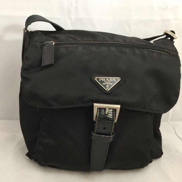 PRADA(プラダ)のプラダ 黒ナイロン斜めがけショルダーバッグ レディースのバッグ(ショルダーバッグ)の商品写真