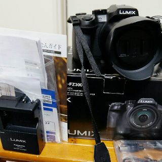 パナソニック(Panasonic)のゆさき様　LUMIX  FZ300(デジタル一眼)