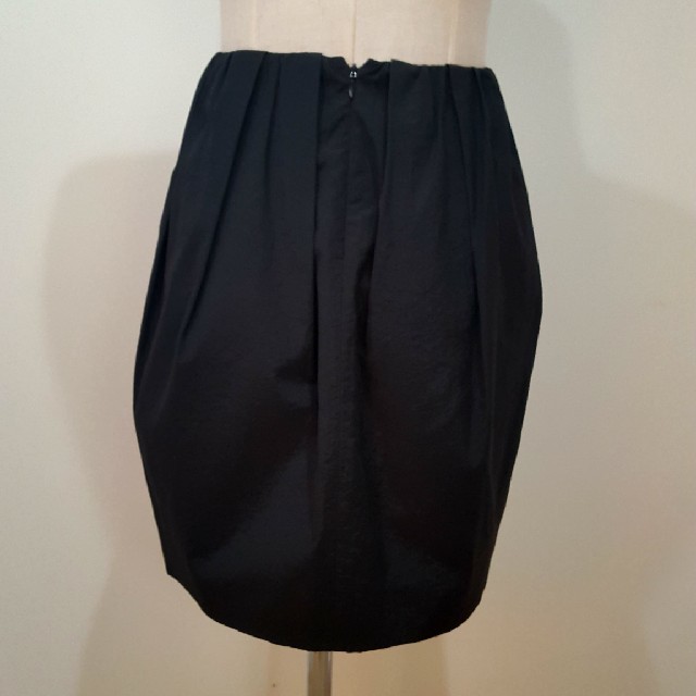 aquagirl(アクアガール)のシンプル　aquagirl　ブラック　スカート36 レディースのスカート(ひざ丈スカート)の商品写真
