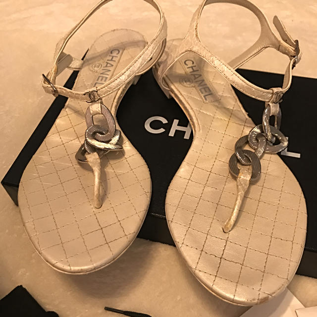 CHANEL(シャネル)のシャネル  トング  サンダル レディースの靴/シューズ(サンダル)の商品写真