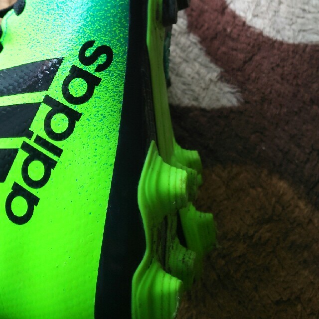adidas(アディダス)のアディダス スパイク20cm スポーツ/アウトドアのサッカー/フットサル(シューズ)の商品写真