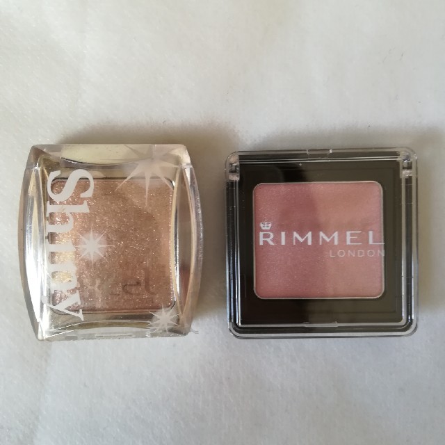 RIMMEL(リンメル)のRIMMEL クリームアイカラー　excel  シャイニーシャドウ コスメ/美容のベースメイク/化粧品(アイシャドウ)の商品写真