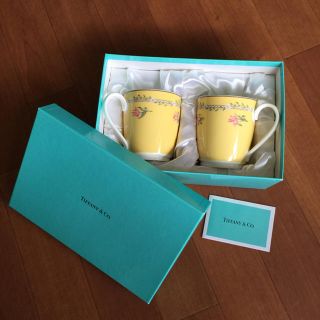 ティファニー(Tiffany & Co.)のティファニー ピンクチューリップ マグカップ ペアセット 値下げ☆(食器)