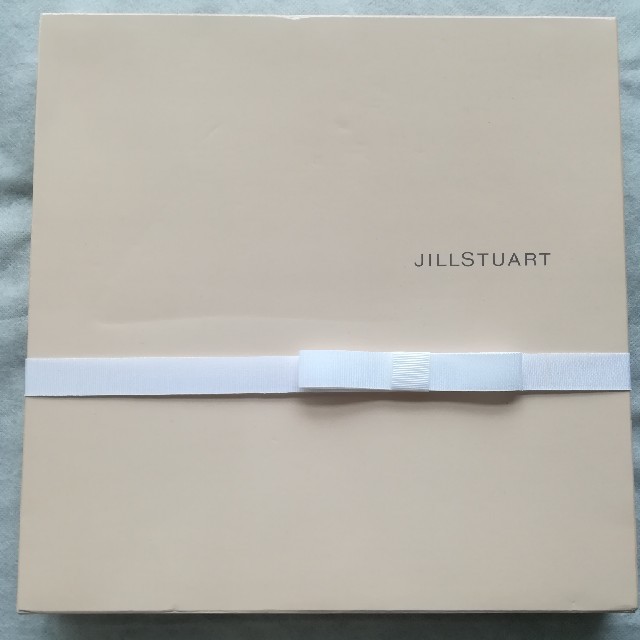 JILLSTUART(ジルスチュアート)の【未使用】ちょっぴり値下げ中！JILLSTUART  プレート　お皿 インテリア/住まい/日用品のキッチン/食器(食器)の商品写真