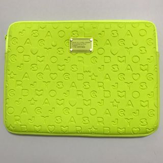 マークバイマークジェイコブス(MARC BY MARC JACOBS)のパソコンケース(モバイルケース/カバー)