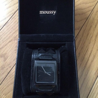 マウジー(moussy)のMOUSSY レザースタッズ時計(腕時計)