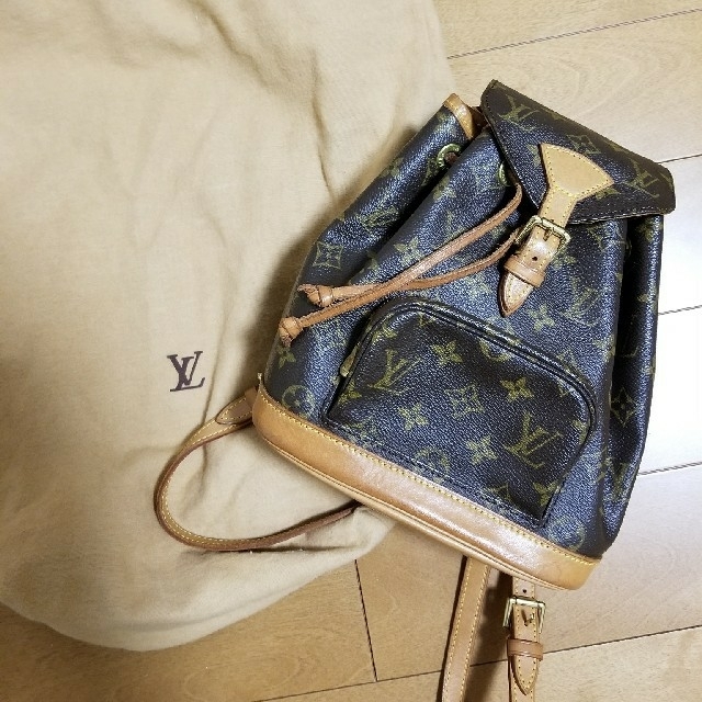 LOUIS VUITTON(ルイヴィトン)の専用です！ルイヴィトン　モンスリ　リュック レディースのバッグ(リュック/バックパック)の商品写真